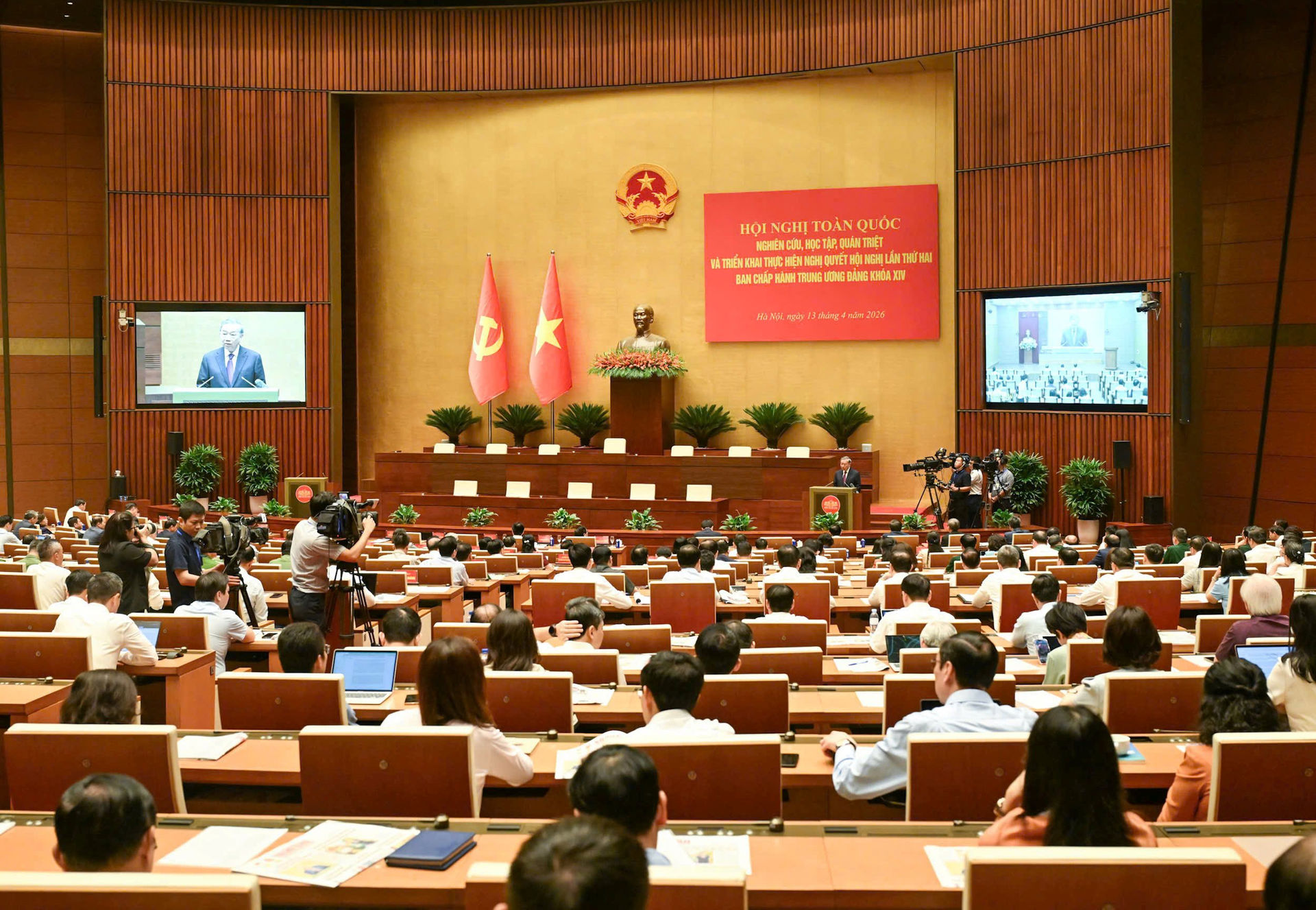 Hướng dẫn tuyên truyền các nghị quyết, quy định, kết luận của Hội nghị Trung ương 2