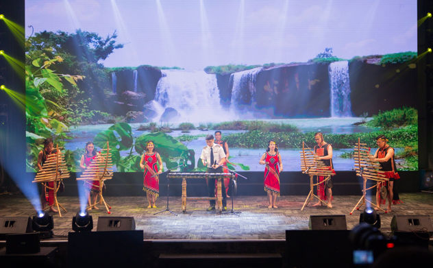 Em gái Kiểm toán lên vùng cao