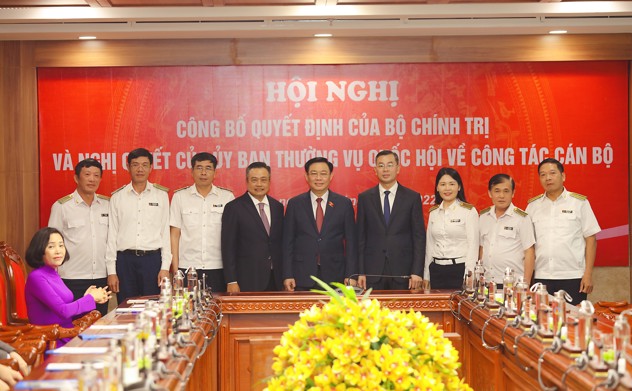 Hội nghi công bố Quyết định của Bộ Chính trị, Nghị quyết của Ủy ban Thường vụ Quốc hội cho đồng chí Ngô Văn Tuấn