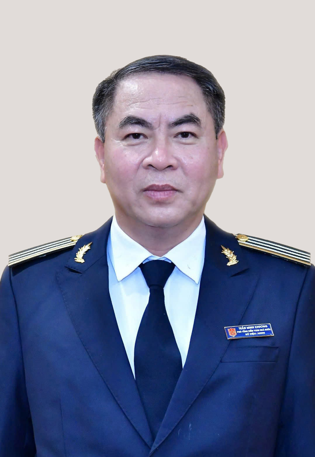 ÔNG TRẦN MINH KHƯƠNG