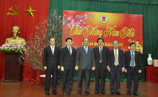 Thủ tướng Chính phủ Nguyễn Xuân Phúc thăm và làm việc với Kiểm toán nhà nước nhân dịp đầu xuân Đinh Dậu