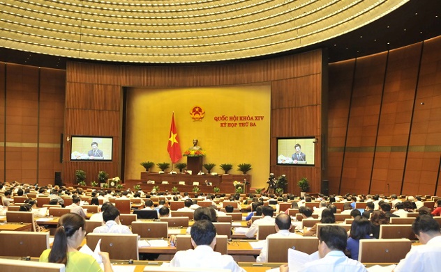 Tổng Kiểm toán nhà nước Hồ Đức Phớc trình bày Báo cáo kiểm toán Báo cáo quyết toán ngân sách nhà nước năm 2015 trước Quốc hội