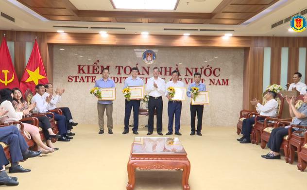 Tổng Kiểm toán nhà nước làm việc với Ủy ban Pháp luật của Quốc hội