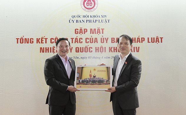 Tổng kết công tác nhiệm kỳ khóa XIV của Ủy ban Pháp luật – thẩm tra nhiều dự án quan trọng  