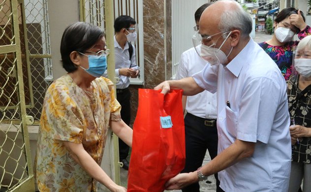 Trình Ủy ban Thường vụ Quốc hội xem xét thông qua chính sách miễn, giảm thuế hỗ trợ doanh nghiệp, người dân chịu tác động bởi dịch COVID-19