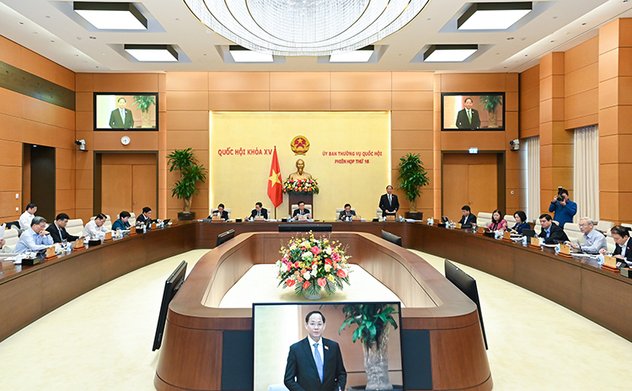 Phiên họp thứ 16 của Ủy ban Thường vụ Quốc hội: Cử tri đề nghị tiếp tục tăng cường công tác kiểm tra, giám sát, thanh tra, kiểm toán trong công tác phòng chống tham nhũng, tiêu cực