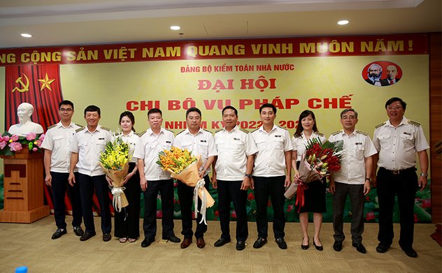 Chi bộ Vụ Pháp chế: Nêu cao tinh thần trách nhiệm, tập trung xây dựng tổ chức Đảng trong sạch vững mạnh