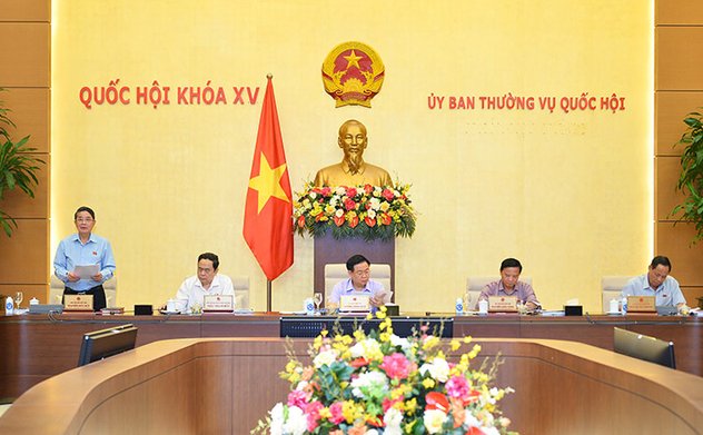 Uỷ ban Thường vụ Quốc hội cho ý kiến về Luật Giá (sửa đổi)