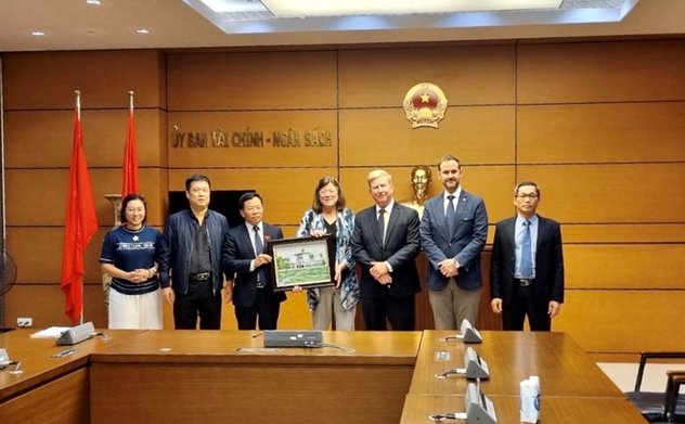 Chia sẻ kinh nghiệm quốc tế trong việc khai thác, sử dụng kết quả kiểm toán phục vụ các hoạt động của Quốc hội