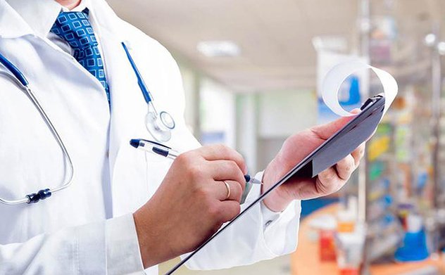 Chính phủ phân công cơ quan chủ trì soạn thảo văn bản quy định chi tiết thi hành Luật Khám bệnh, chữa bệnh