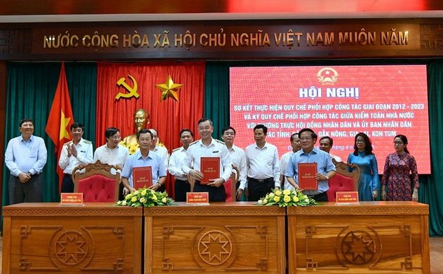 Hội nghị sơ kết và ký Quy chế phối hợp công tác giữa Kiểm toán nhà nước với Thường trực Hội đồng nhân dân, Uỷ ban nhân dân 4 tỉnh Đắk Lắk, Gia Lai, Kon Tum, Đắk Nông