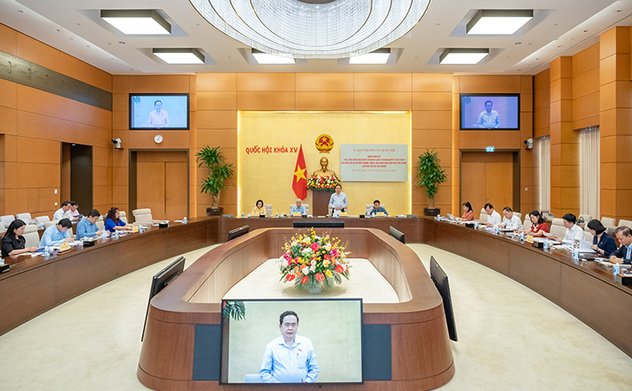 Đoàn giám sát của Uỷ ban Thường vụ Quốc hội làm việc với Bộ Giáo dục và Đào tạo về “Việc thực hiện Nghị quyết số 88/2014/QH13 và Nghị quyết số 51/2017/QH14 của Quốc hội về đổi mới chương trình, sách giáo khoa giáo dục phổ thông”