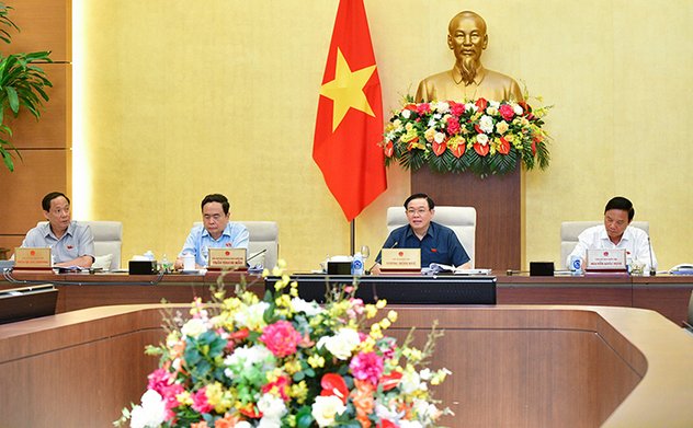 Ủy ban Thường vụ Quốc hội cho ý kiến Dự thảo Nghị quyết về lấy phiếu tín nhiệm, bỏ phiếu tín nhiệm