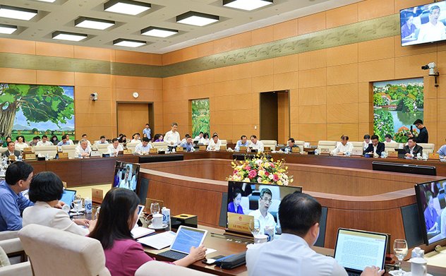 Ủy ban Thường vụ Quốc hội xem xét, cho ý kiến về Báo cáo tình hình triển khai thực hiện kế hoạch phát triển kinh tế - xã hội và ngân sách Nhà nước những tháng đầu năm 2023