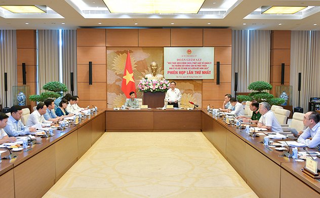 Đoàn giám sát tối cao của Quốc hội về thị trường bất động sản và phát triển nhà ở xã hội họp phiên thứ nhất