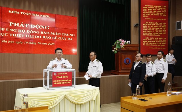 Kiểm toán nhà nước quyên góp gần 1 tỷ đồng ủng hộ đồng bào miền Trung khắc phục hậu quả thiên tai mưa lũ