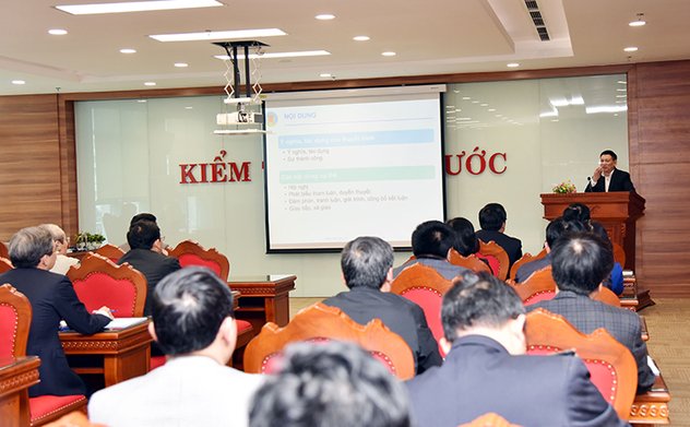 Tổng Kiểm toán nhà nước Hồ Đức Phớc chia sẻ kỹ năng thuyết trình cho lãnh đạo cấp Vụ của KTNN