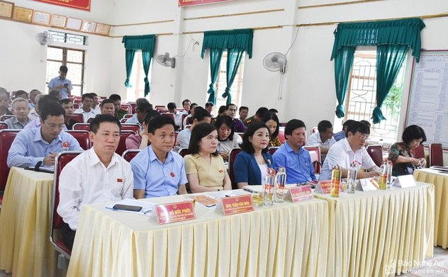 Tổng Kiểm toán Nhà nước Hồ Đức Phớc tiếp xúc cử tri huyện Nam Đàn
