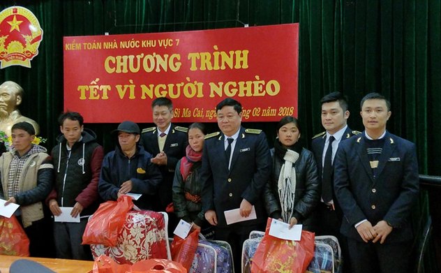 Kiểm toán nhà nước khu vực VII ủng hộ “Tết vì người nghèo”