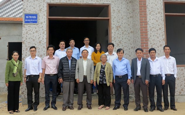 Kiểm toán nhà nước khu vực VIII trao tặng nhà tình nghĩa cho gia đình người có công với cách mạng tại huyện Đông Hòa, Phú Yên