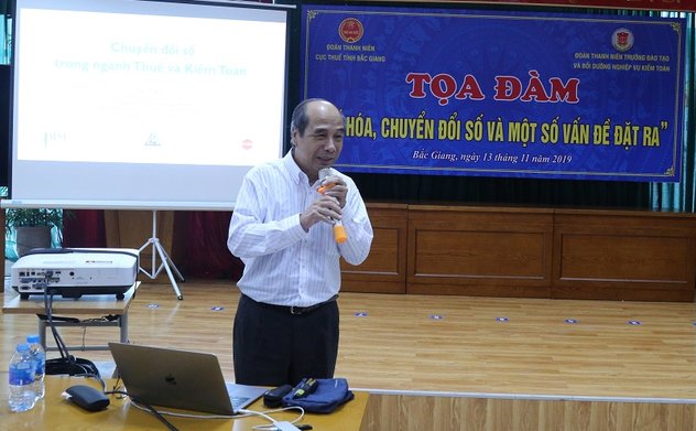 Chi đoàn thanh niên Trường ĐT&BDNVKT tổ chức tọa đàm: “Số hóa, chuyển đổi số và một số vấn đề đặt ra”