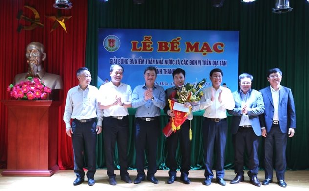 Bế mạc Giải bóng đá giao hữu KTNN khu vực XI và các đơn vị trên địa bàn tỉnh Thanh Hóa lần thứ nhất