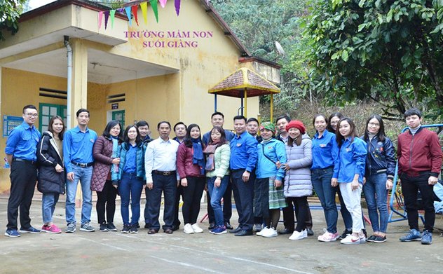 Hành trình "Đến với trẻ em vùng cao"