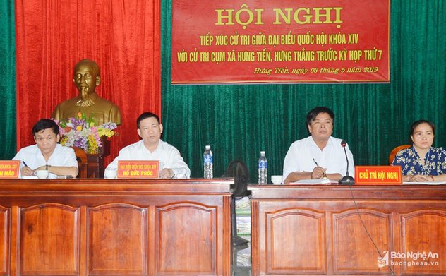 Ủy viên Trung ương Đảng, Tổng Kiểm toán nhà nước Hồ Đức Phớc tiếp xúc, cử tri huyện Hưng Nguyên, tỉnh Nghệ An