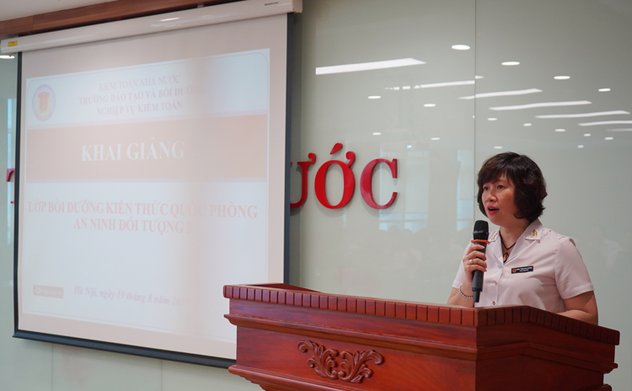 Khai giảng lớp Bồi dưỡng kiến thức quốc phòng an ninh đối tượng 3