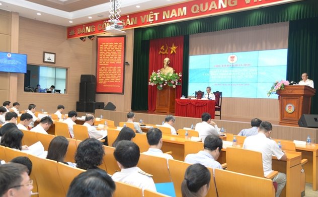 Hội thảo “Quản lý rác thải, nước thải vì sự phát triển bền vững và vai trò của KTNN”