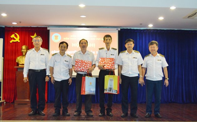 Kiểm toán nhà nước khu vực IX công bố Quyết định về công tác cán bộ