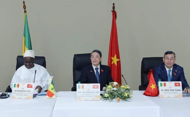 Phó Chủ tịch Quốc hội Nguyễn Đức Hải làm việc với Tòa Thẩm kế Senegal