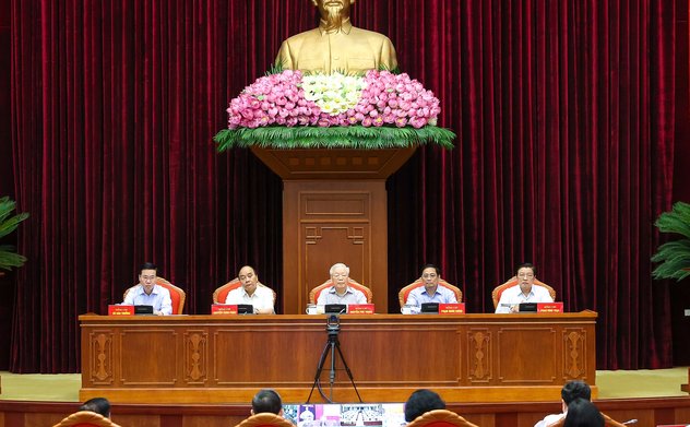 Tham nhũng, tiêu cực vẫn là một trong những nguy cơ đe dọa sự tồn vong của Đảng, chế độ