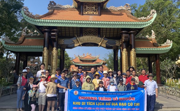 Kiểm toán nhà nước khu vực IX tổ chức chương trình “Về nguồn” tại Khu Di tích Địa đạo Củ Chi