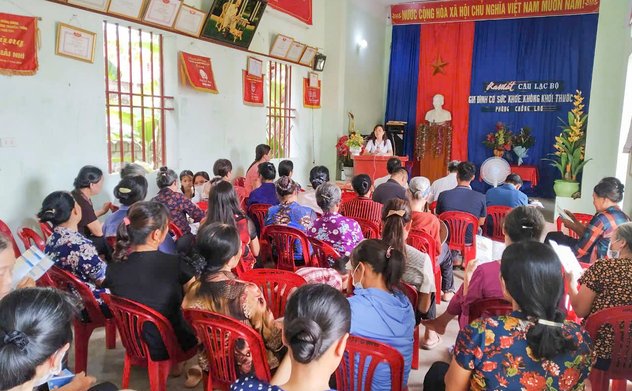 Phụ nữ chung tay xây dựng môi trường không khói thuốc