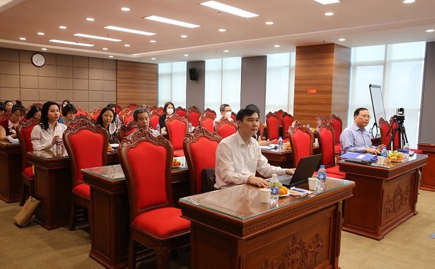 Toạ đàm “Xu hướng công nghệ - Những thách thức và việc tiếp cận trong thời gian tới”