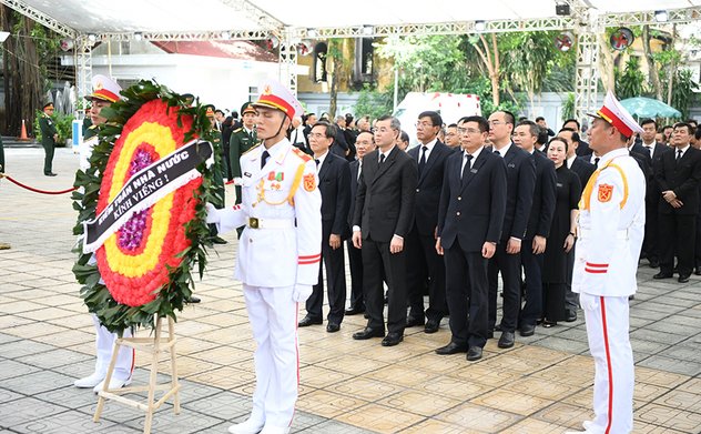 Đoàn Kiểm toán nhà nước viếng Tổng Bí thư Nguyễn Phú Trọng