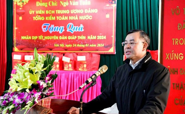 Kiểm toán nhà nước mang Tết sớm đến với gia đình chính sách, người lao động