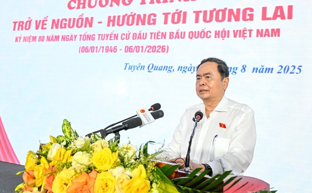 Tổng Kiểm toán nhà nước Ngô Văn Tuấn tham dự Chương trình “Trở về nguồn - Hướng tới tương lai”