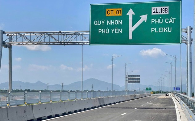 Khẩn trương chuẩn bị tổ chức khánh thành, khởi công các dự án, công trình lớn chào mừng Đại hội XIV của Đảng