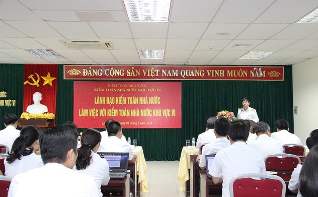 Lãnh đạo Kiểm toán nhà nước làm việc với Kiểm toán nhà nước khu vực VI