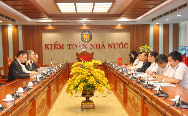 Tổng Kiểm toán nhà nước Ngô Văn Tuấn thăm và làm việc song phương tại Toà Thẩm kế Pháp