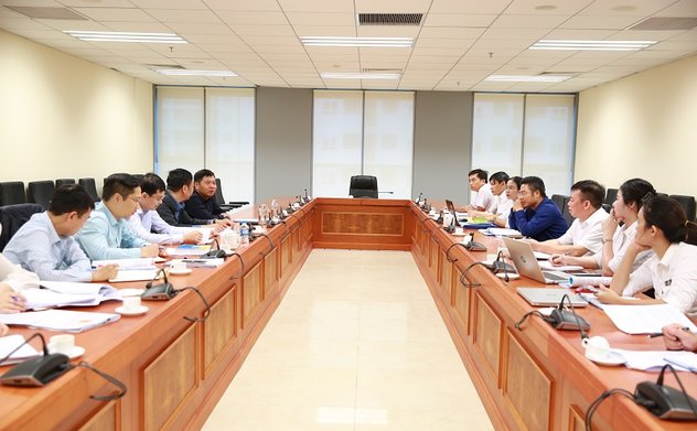 Phó Chủ nhiệm Uỷ ban Pháp luật của Quốc hội Nguyễn Trường Giang làm việc với Ban soạn thảo dự án Pháp lệnh Xử phạt vi phạm hành chính trong lĩnh vực Kiểm toán nhà nước