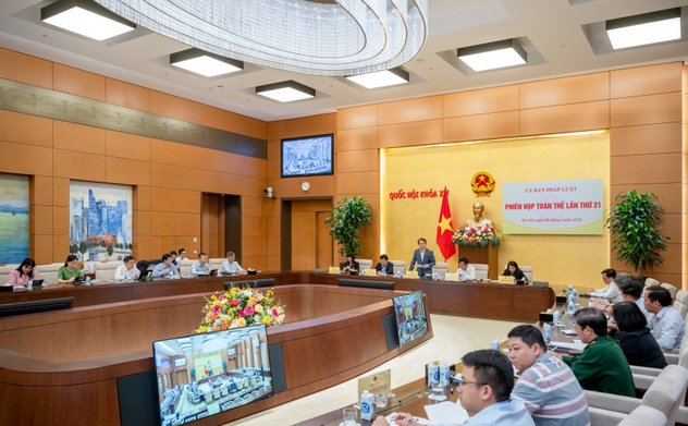 Ủy ban Pháp luật của Quốc hội thẩm tra việc tổ chức lại Trung tâm tin học thành Cục Công nghệ thông tin và dữ liệu kiểm toán thuộc Kiểm toán nhà nước