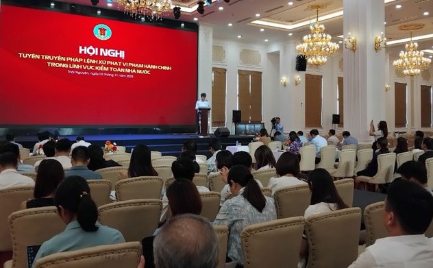 Tuyên truyền Pháp lệnh Xử phạt vi phạm hành chính trong lĩnh vực KTNN cho các đơn vị được kiểm toán thuộc địa bàn KTNN khu vực X