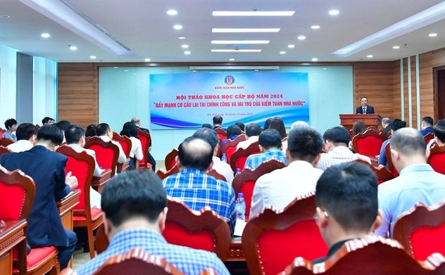 Chuyên gia thảo luận về cơ cấu lại tài chính công và vai trò của Kiểm toán nhà nước