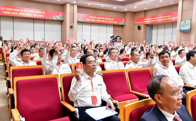 Ban Bí thư yêu cầu đổi Thẻ đảng viên trong toàn Đảng