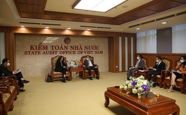 Tổng Kiểm toán nhà nước Trần Sỹ Thanh tiếp Giám đốc Ngân hàng Thế giới tại Việt Nam