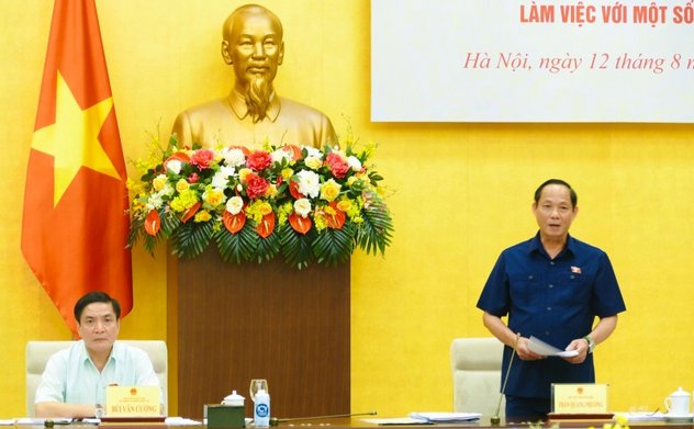 Phó Chủ tịch Quốc hội, Thượng tướng Trần Quang Phương chủ trì làm việc với Bộ Khoa học và Công nghệ về thực hành tiết kiệm, chống lãng phí