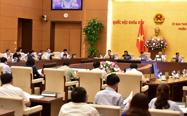 Phiên họp thứ 26 của Ủy ban Thường vụ Quốc hội: Giám sát về quản lý, sử dụng vốn vay nước ngoài